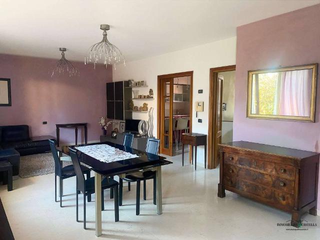 Villa Indipendente in vendita a Colline Matildiche, Re