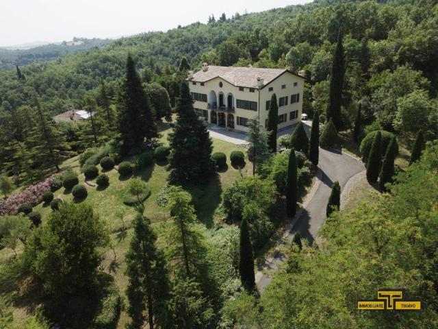 Villa Indipendente in vendita a Colline Matildiche, Re