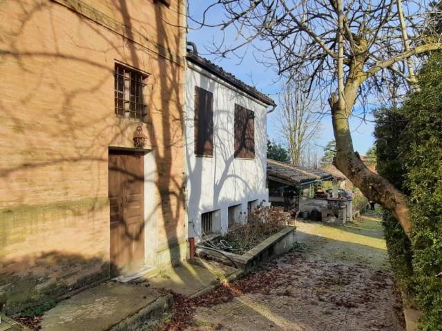 Villa Indipendente in vendita a Val d’Enza, Re