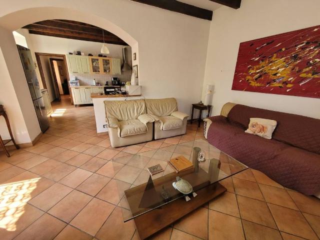Villa Indipendente in vendita a Quiliano, Liguria