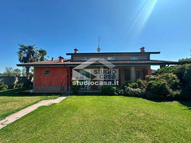 Villa Indipendente in vendita a Quintano, Lombardia