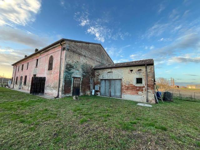 Villa Indipendente in vendita a Quistello, Lombardia