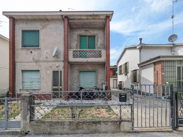 Villa Indipendente in vendita a Quistello, Lombardia