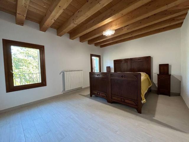 Villa Indipendente in vendita a Quistello, Lombardia