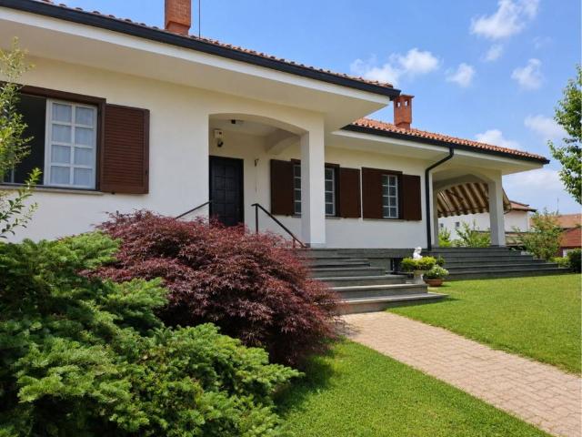 Villa Indipendente in vendita a Piemonte, Cuneo