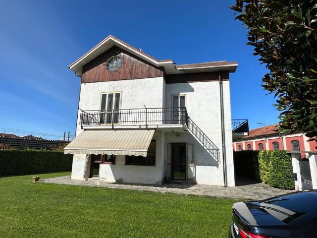 Villa Indipendente in vendita a Piemonte, Cuneo