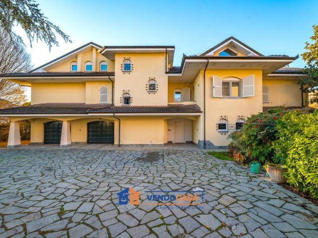 Villa Indipendente in vendita a Piemonte, Cuneo
