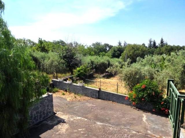 Villa Indipendente in vendita a Rocca, Ragalna