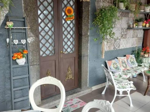 Villa Indipendente in vendita a Ragalna, Sicilia