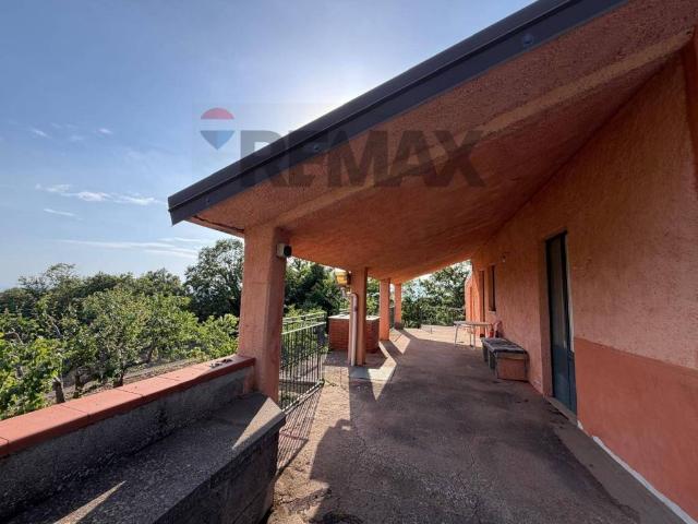 Villa Indipendente in vendita a Ragalna, Sicilia