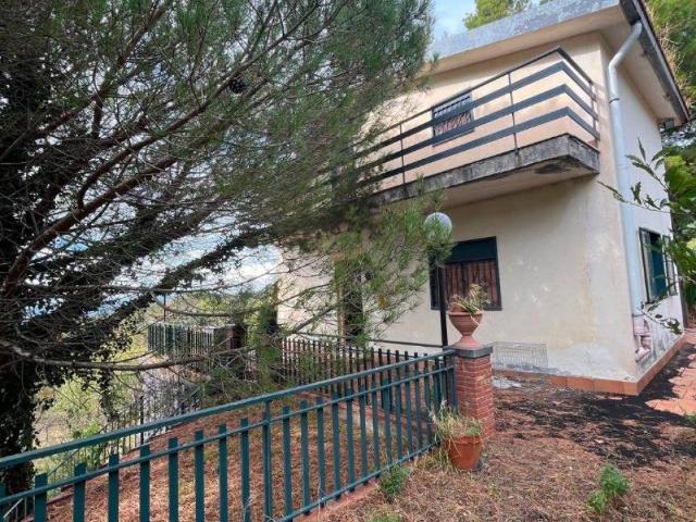 Villa Indipendente in vendita a Ragalna, Catania