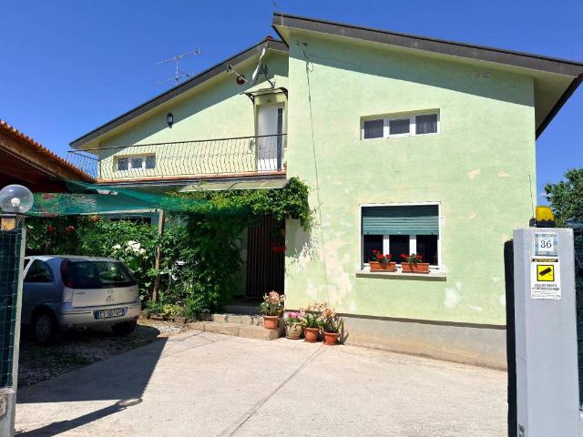Villa Indipendente in vendita a Ragogna, Friuli-Venezia Giulia
