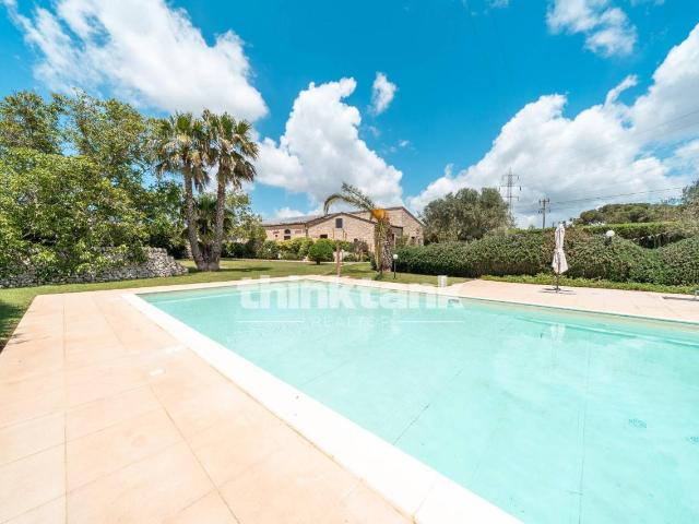 Villa Indipendente in vendita a Ragusa, Sicilia