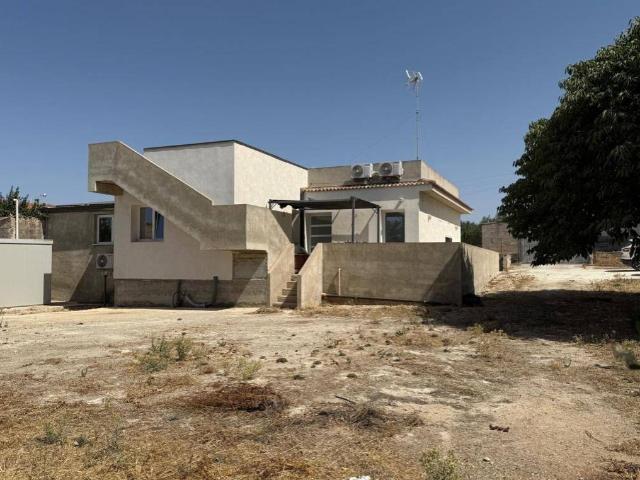 Villa Indipendente in vendita a Gilestra, Ragusa