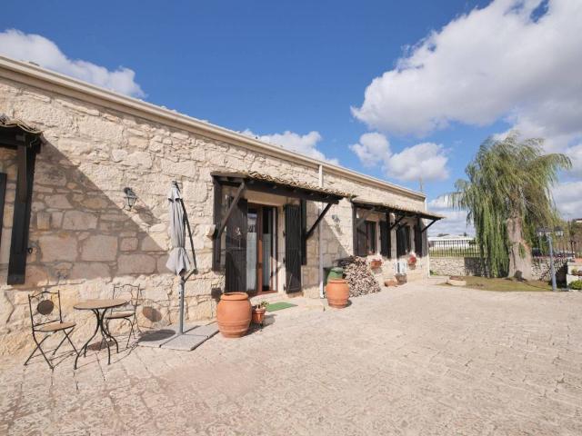 Villa Indipendente in vendita a Ragusa, Sicilia