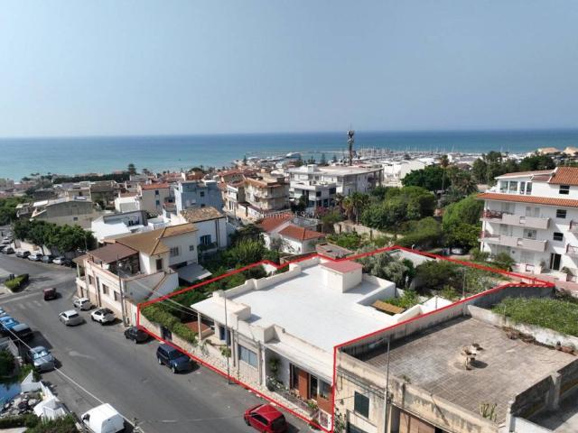 Villa Indipendente in vendita a Ragusa, Sicilia