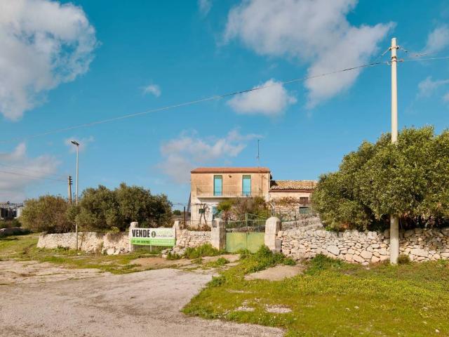 Villa Indipendente in vendita a Ragusa, Sicilia