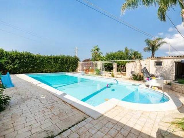 Villa Indipendente in vendita a Gatto Corvino, Ragusa