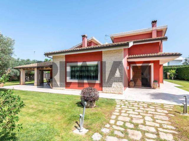 Villa Indipendente in vendita a Cisternazzi, Ragusa