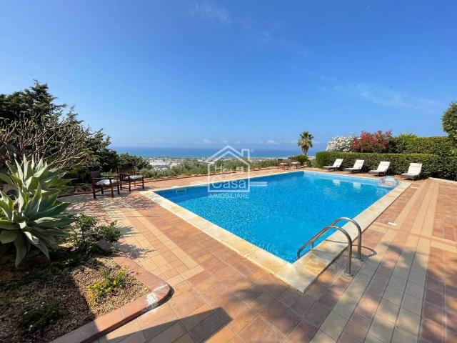 Villa Indipendente in vendita a Castellana Nuova, Ragusa