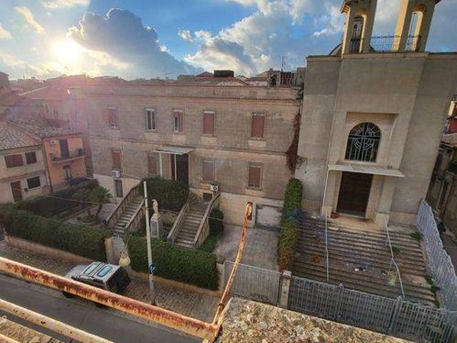 Villa Indipendente in vendita a Cappuccini, Ragusa