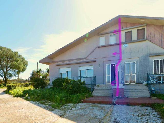 Villa Indipendente in vendita a Ragusa, Sicilia