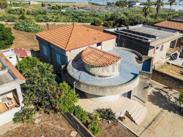 Villa Indipendente in vendita a Castellana Nuova, Ragusa