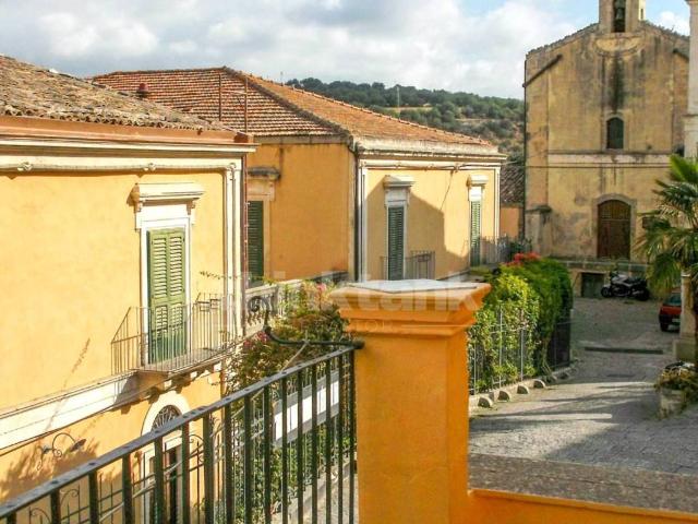 Villa Indipendente in vendita a Ragusa Ibla, Ragusa