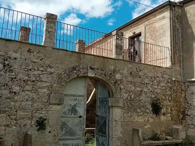 Villa Indipendente in vendita a Cimillà, Ragusa