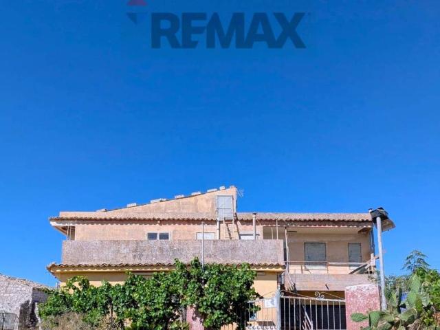 Villa Indipendente in vendita a Ragusa, Sicilia