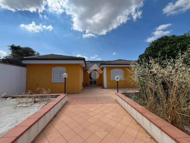 Villa Indipendente in vendita a Ragusa, Sicilia