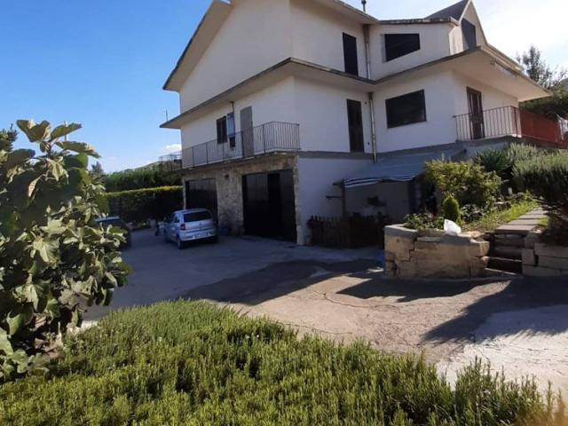 Villa Indipendente in vendita a Ramacca, Sicilia