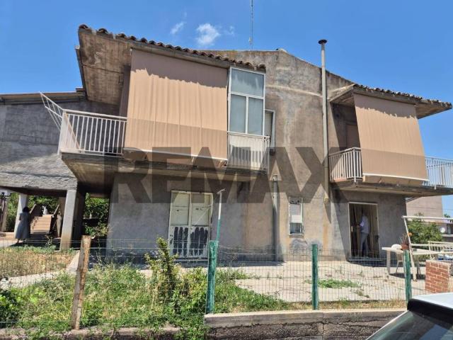 Villa Indipendente in vendita a Ramacca, Sicilia