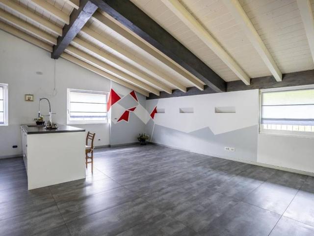 Villa Indipendente in vendita a Cantevria, Rancio Valcuvia