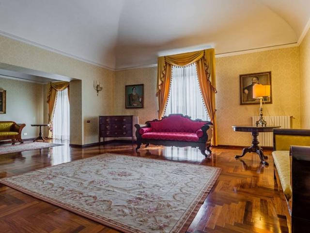 Villa Indipendente in vendita a Randazzo, Sicilia