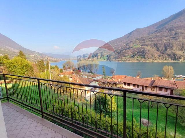 Villa Indipendente in vendita a Madrera, Ranzanico