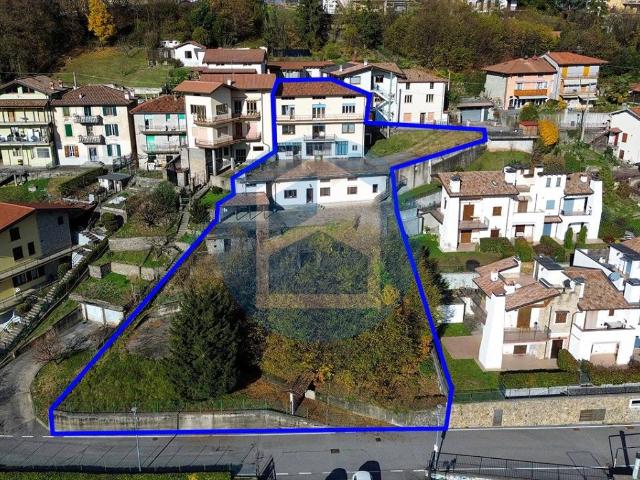 Villa Indipendente in vendita a Madrera, Ranzanico