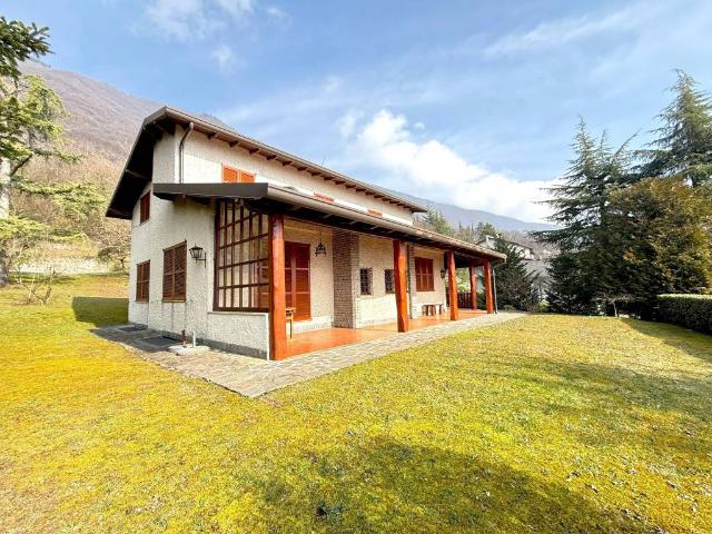 Villa Indipendente in vendita a Madrera, Ranzanico