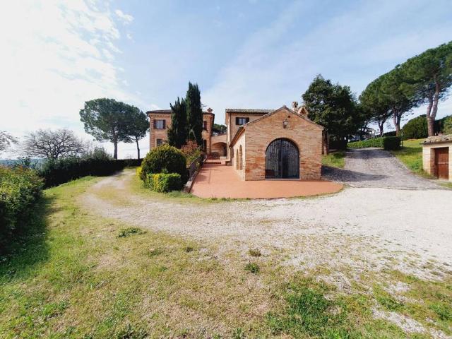 Villa Indipendente in vendita a Marche, Fermo