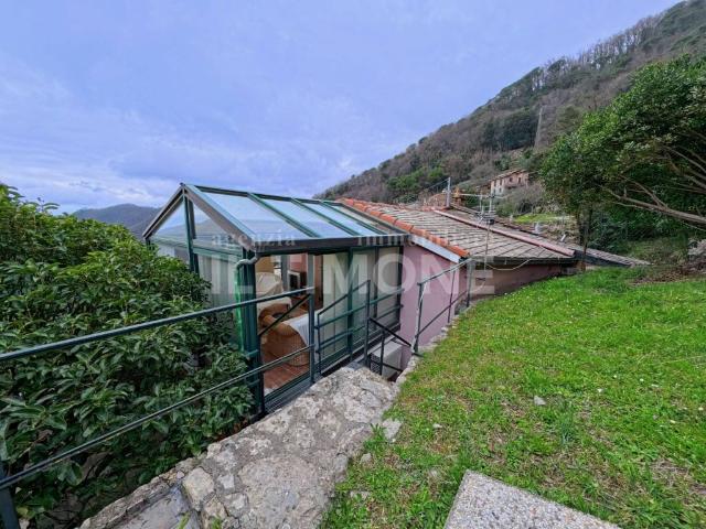 Villa Indipendente in vendita a Rapallo, Liguria