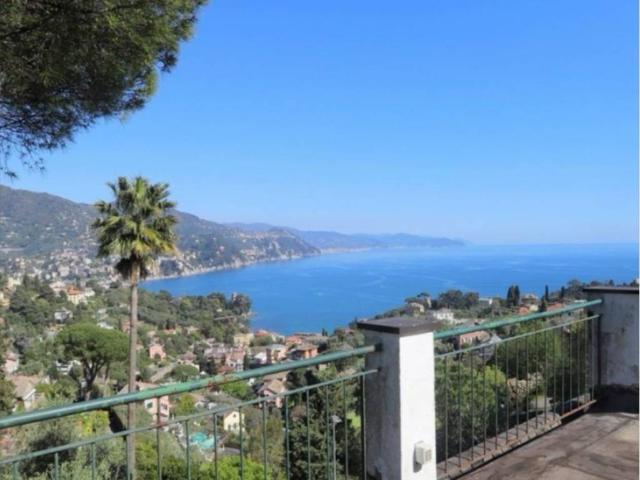 Villa Indipendente in vendita a San Michele di Pagana, Rapallo