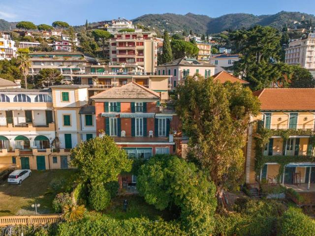 Villa Indipendente in vendita a San Michele di Pagana, Rapallo