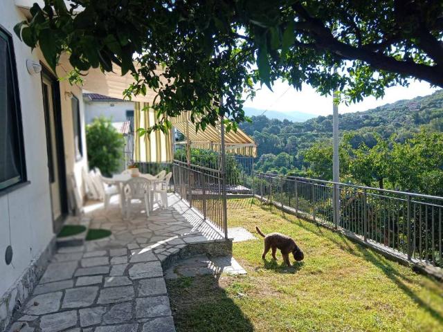 Villa Indipendente in vendita a San Massimo, Rapallo