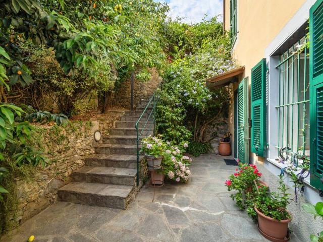 Villa Indipendente in vendita a Cerisola, Rapallo