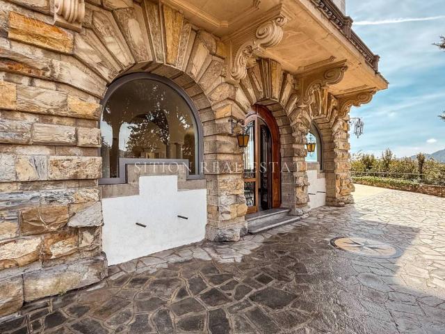 Villa Indipendente in vendita a San Michele di Pagana, Rapallo