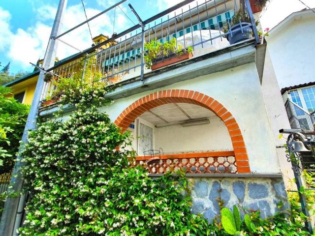 Villa Indipendente in vendita a Rapallo, Liguria