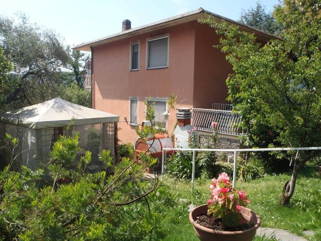 Villa Indipendente in vendita a Le rocche di Santa Maria, Rapallo