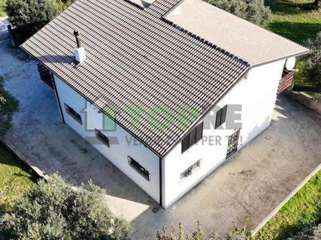 Villa Indipendente in vendita a Rapino, Abruzzo
