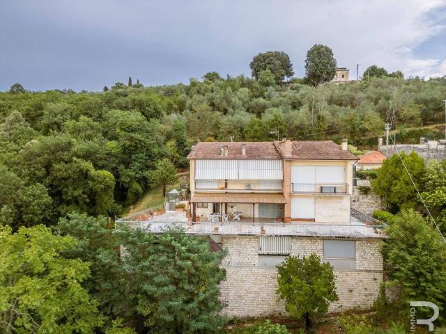 Villa Indipendente in vendita a Rapolano Terme, Toscana