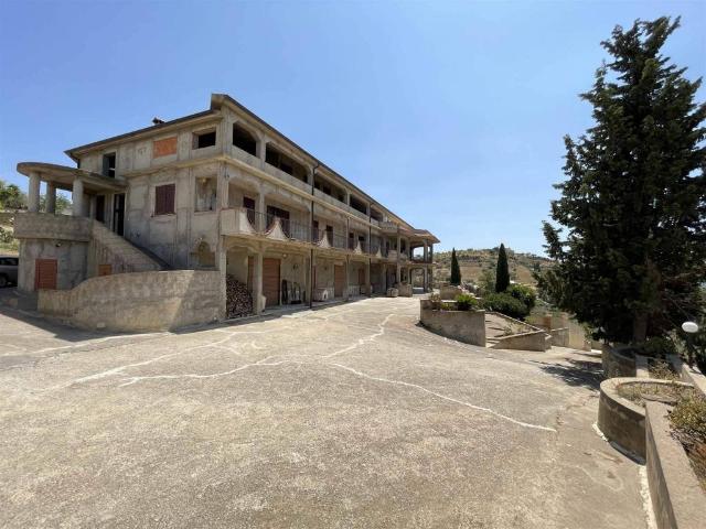 Villa Indipendente in vendita a Ravanusa, Sicilia
